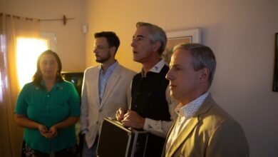 Imagen de la película 'El Club de Pesca' con los actores principales