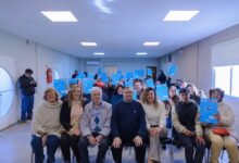 Familias de Bulnes celebran la entrega de escrituras de sus hogares