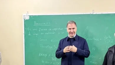 Horacio Ferreyra, Ministro de Educación de Córdoba, durante una reunión sobre resultados educativos