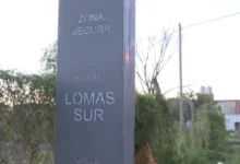 Portones de seguridad en calles de Villa Allende