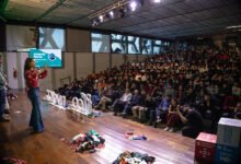 Jóvenes participando en la iniciativa 'Re-Conversar' y 'Re-Accionar'
