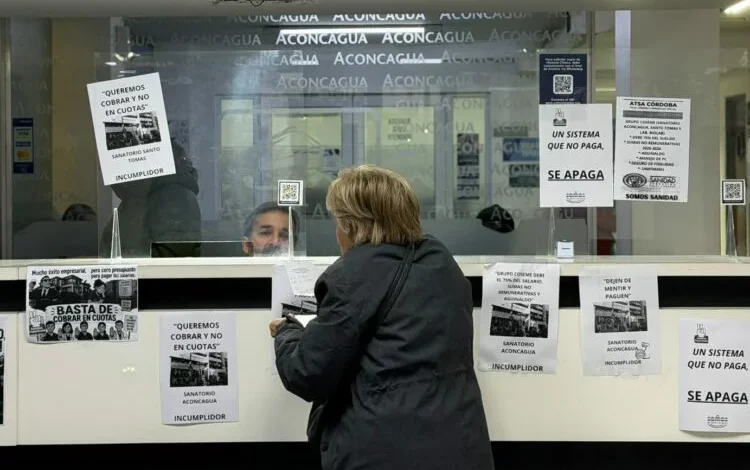 Trabajadores de clínicas privadas en huelga
