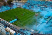 Imagen del estadio Julio César Villagra lleno de personas
