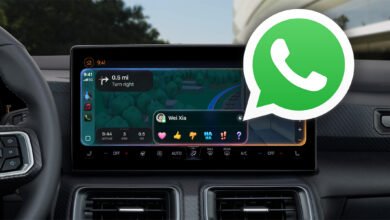 Pantalla de WhatsApp en Android Auto mostrando las nuevas funcionalidades de conducción segura