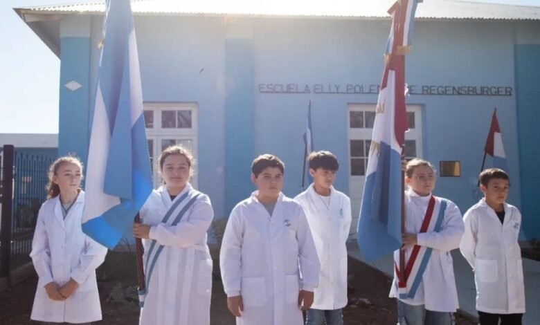 Inauguración de obras en la Escuela de Cavanagh