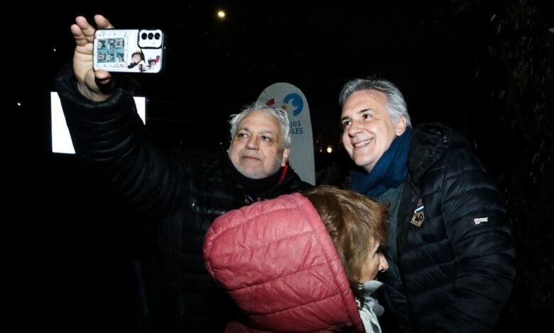 Inauguración de la iluminación de la Plaza Soldado Aeronáutico en Córdoba
