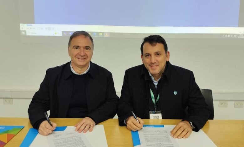 Firma del convenio de cooperación educativa entre Córdoba y Mendoza
