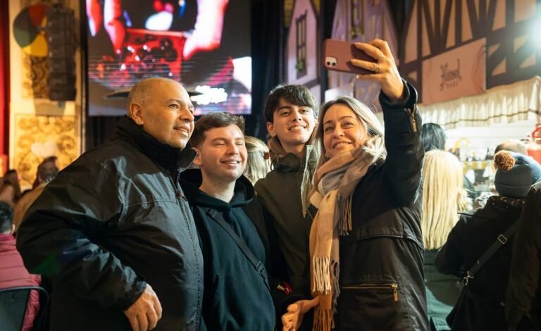 Turistas disfrutando de las vacaciones de invierno en Córdoba