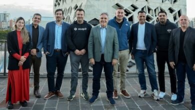 Llaryora recibe a emprendedores cordobeses en el Centro Cívico del Bicentenario
