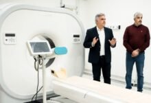El gobernador Llaryora en la obra del Hospital Regional Huinca Renancó