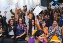 Imagen de emprendedores en una reunión de negocios