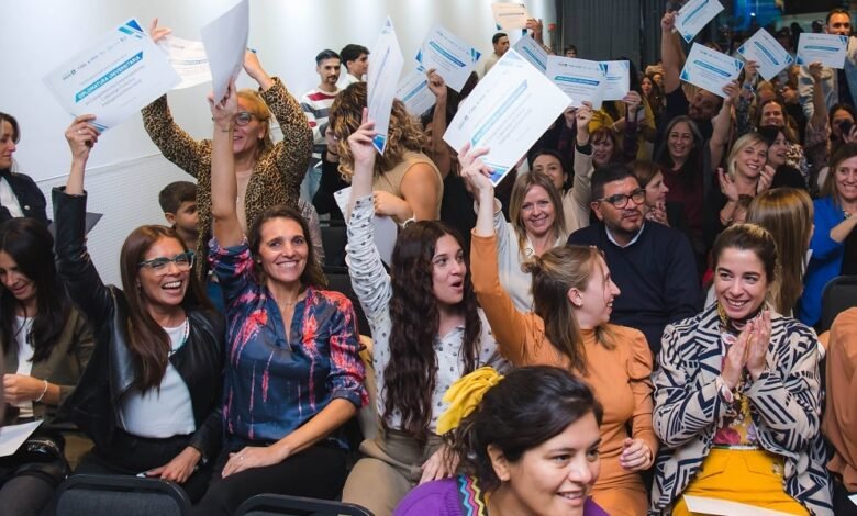 Imagen de emprendedores en una reunión de negocios