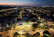 Imagen de la plaza de barrio industrial oeste con la nueva iluminación LED