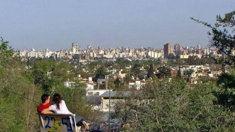 Imágenes de niebla matutina en la ciudad de Córdoba