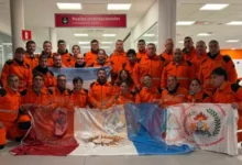 Bomberos cordobeses en acción durante la misión en Venezuela