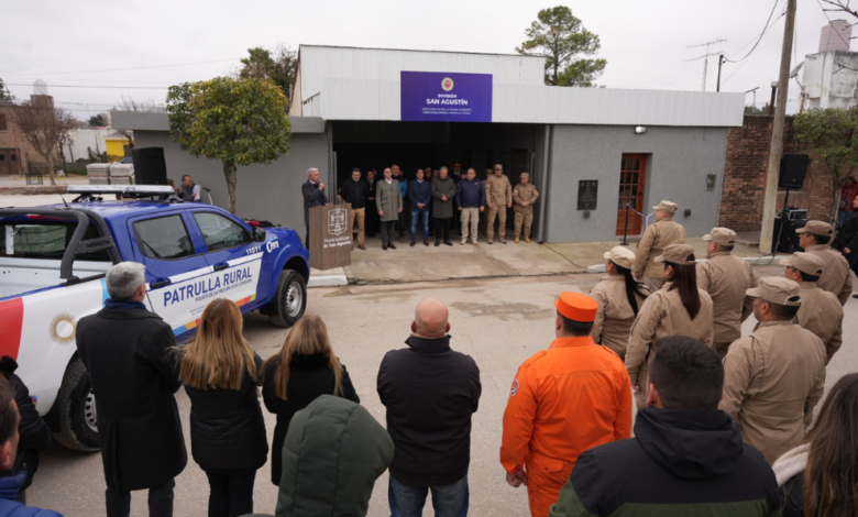 Entrega de camioneta 0 km a la Patrulla Rural de San Agustín