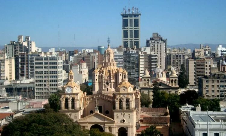 Cielo parcialmente nublado en Córdoba