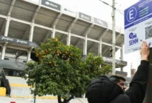 Imagen del Estadio Julio César Villagra con estacionamiento regulado