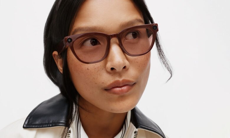 Imagen de las gafas inteligentes Samsung con luz LED indicadora de grabación