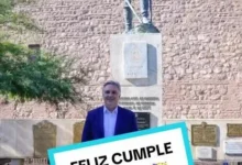 Imagen de la ciudad de Córdoba con su arquitectura colonial y su vida vibrante