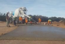 Imagen de la ruta que une Colonia Caroya y Tinoco durante su pavimentación