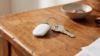 Imagen de un AirTag de Apple y sus alternativas