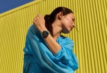 Imagen del Pixel Watch 5 en diferentes colores y con varias correas
