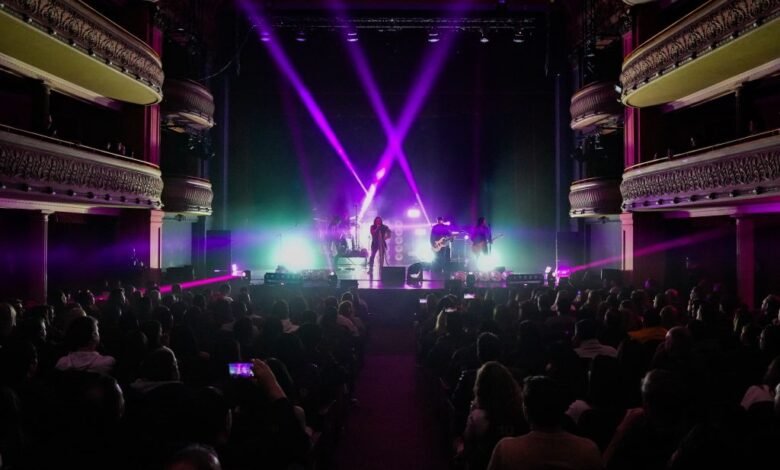 Concierto de rock en el Teatro Real de Córdoba