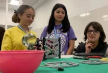 Estudiantes cordobesas participantes en la Misión ShakthiSAT