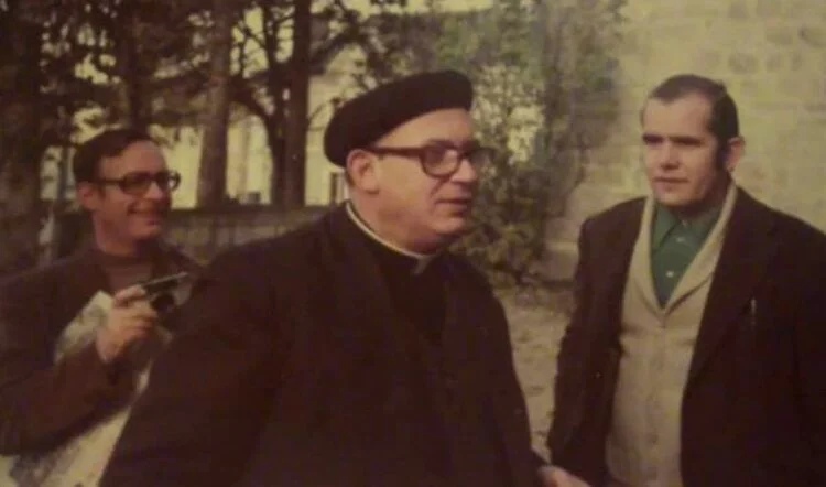 Imagen de Monseñor Enrique Angelelli en la Iglesia Catedral de Córdoba