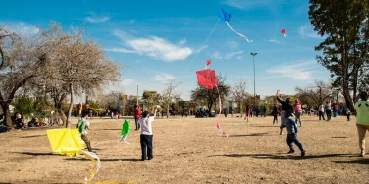 Niños jugando en un parque de Córdoba
