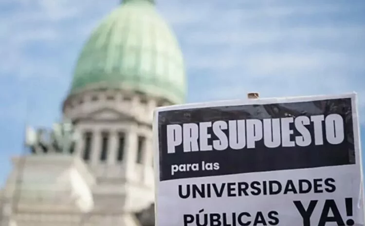 Reunión de representantes universitarios y autoridades del Ministerio de Capital Humano en el Palacio Pizzurno, Buenos Aires