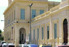 Fachada del Hospital Nacional de Clínicas en Córdoba