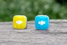 Imagen del DJI Mic Mini 2S, mostrando su diseño compacto y funcional