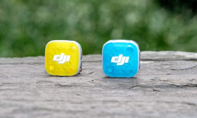 Imagen del DJI Mic Mini 2S, mostrando su diseño compacto y funcional