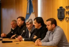 Imagen de una reunión de autoridades nacionales y provinciales para coordinar estrategias de prevención y respuesta ante El Niño