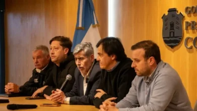 Imagen de una reunión de autoridades nacionales y provinciales para coordinar estrategias de prevención y respuesta ante El Niño