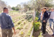 Autoridades provinciales y locales en una reunión de trabajo en Cruz del Eje