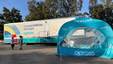 Camión Multiconsultorio de APROSS + Cerca en una comunidad cordobesa
