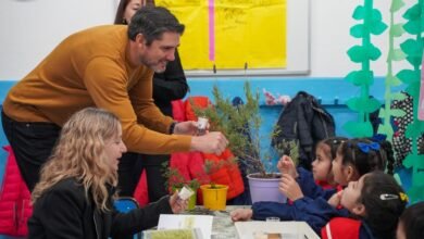 Estudiantes participando en una actividad de educación ambiental en Córdoba