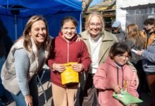 Niños y adolescentes reciben controles oftalmológicos y anteojos gratuitos en el operativo 'Ver para Ser Libres' en Córdoba
