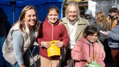 Niños y adolescentes reciben controles oftalmológicos y anteojos gratuitos en el operativo 'Ver para Ser Libres' en Córdoba