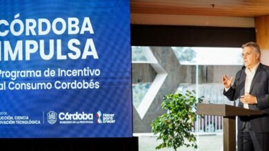 Gobernador Llaryora presentando Córdoba Impulsa ante Bancor y representantes del sector comercial