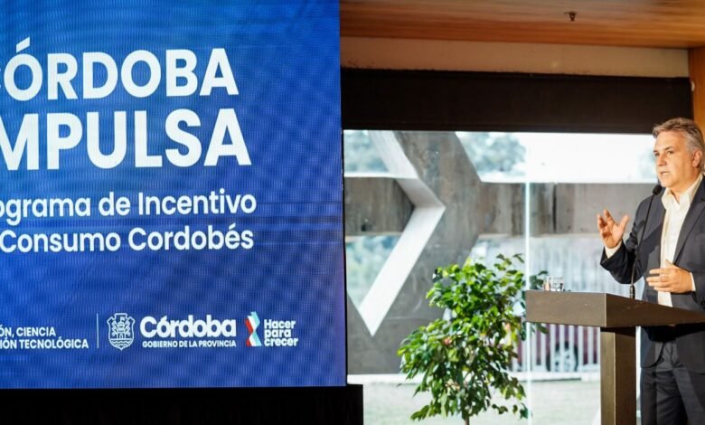 Gobernador Llaryora presentando Córdoba Impulsa ante Bancor y representantes del sector comercial