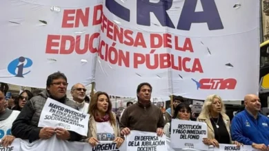Docentes marchando en Córdoba