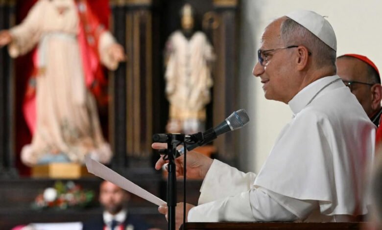 Imagen del Papa León XIV sonriendo