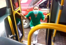 Trabajadores esenciales en Córdoba reclaman la continuidad del boleto gratuito