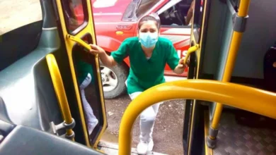 Trabajadores esenciales de Córdoba protestan por la suspensión del boleto gratuito