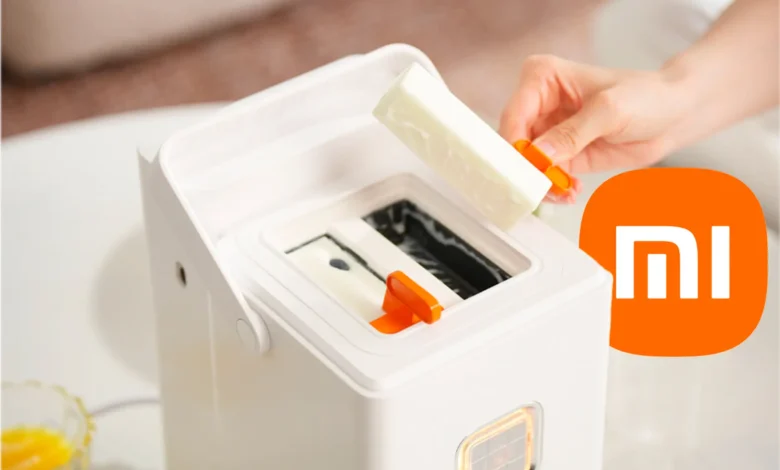 Máquina de helados Xiaomi en acción, produciendo deliciosos helados caseros