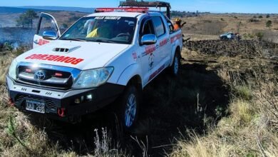 Incendio en Valle de Punilla, bomberos y aviones hidrantes trabajan para contener el fuego